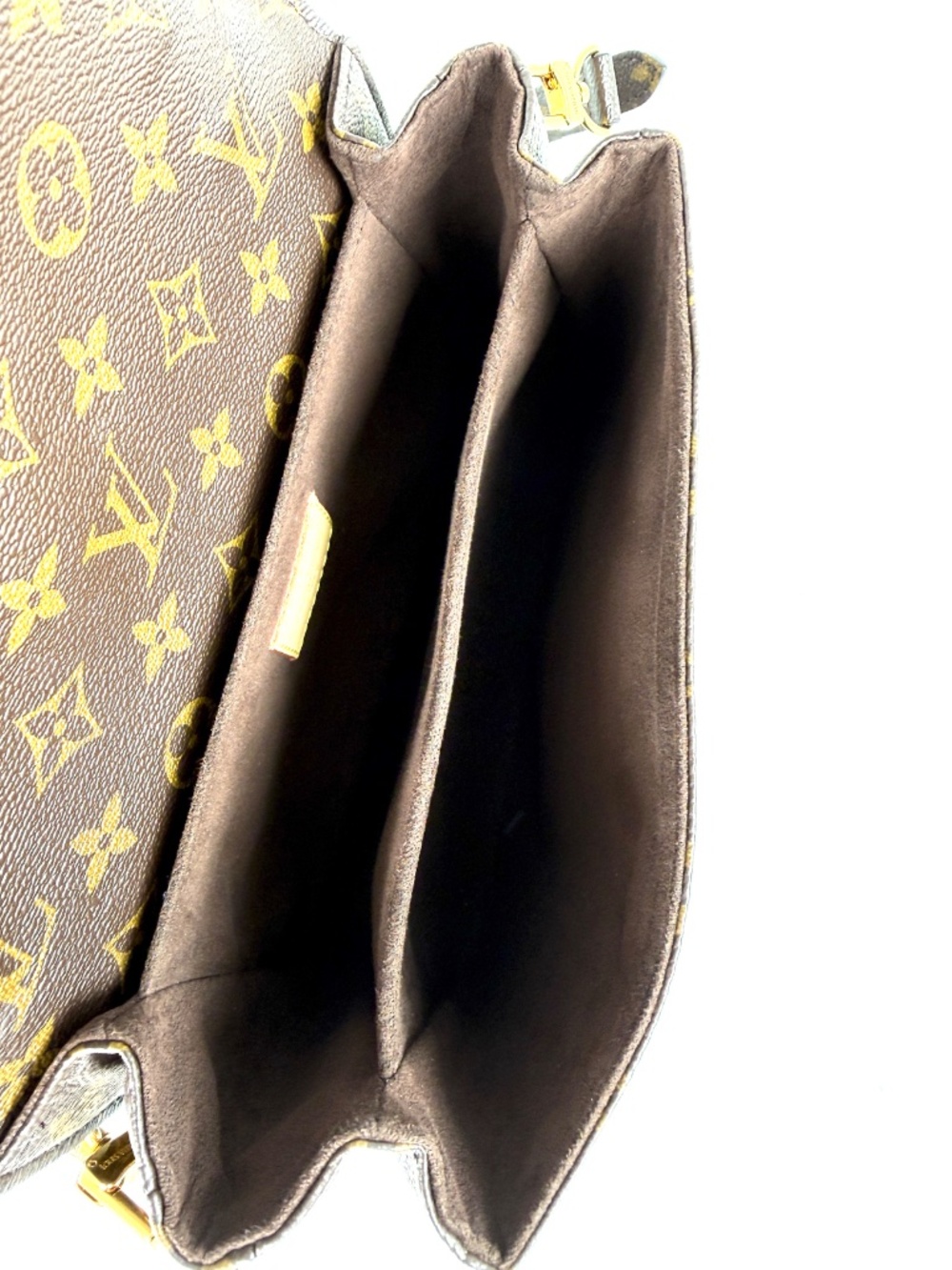Louis Vuitton Pochette Metis Monogram Top Handle Crossbody Bag - Picture 9 of 11
